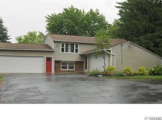 1072 Bay Rd, Webster, NY 14580