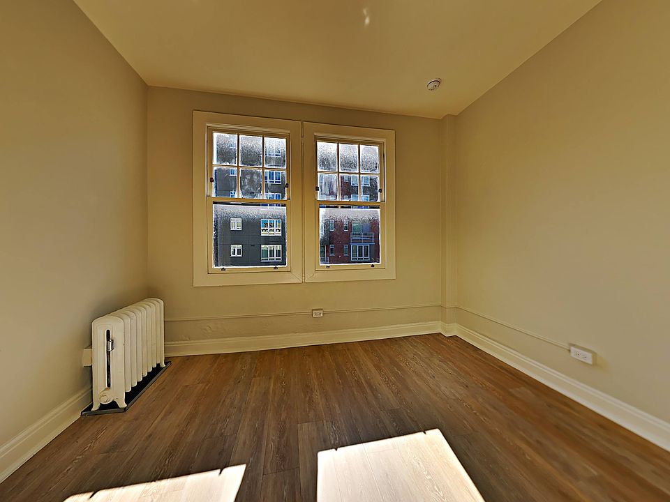 Building Photo 5