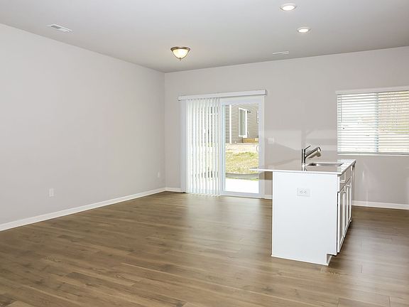 3rd image of 1304 Timber Hollow Ct
