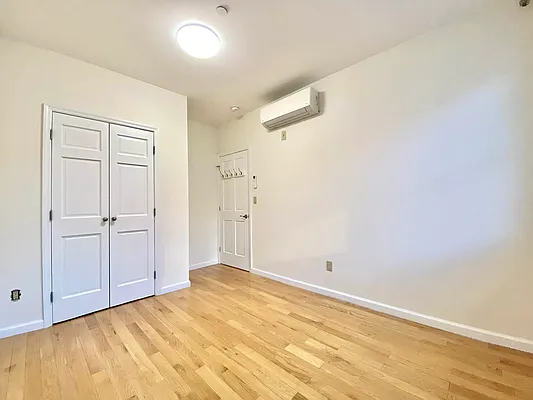 Rented by Corcoran | media 26