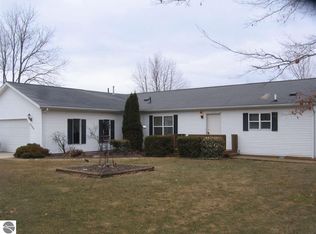 5725 S Crawford Rd, Mount Pleasant, MI 48858