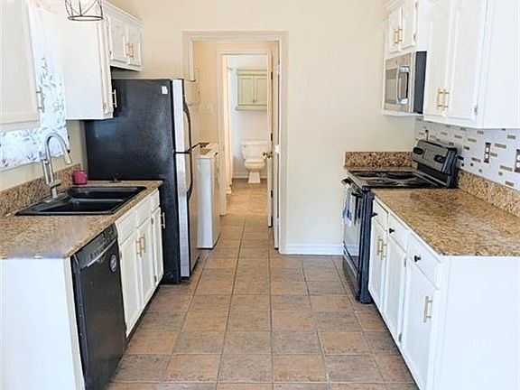 5th image of 625 Nancy St