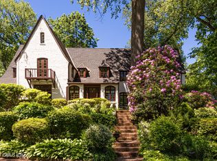 170 Overlook Dr, Greenwich, CT 06830