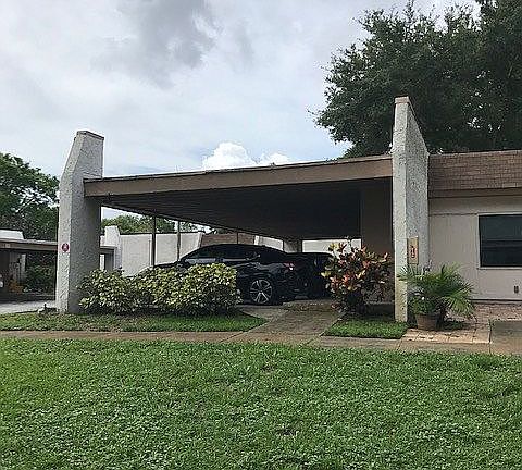2nd image of 2985 Flint Dr S