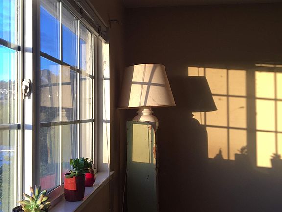 5th image of 3721 Lincoln Ave