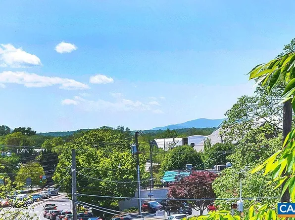 820 E High St APT 11, Charlottesville, VA 22902