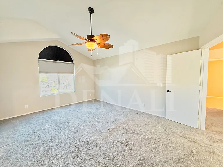 1114 S Surfside Dr — Photo 12