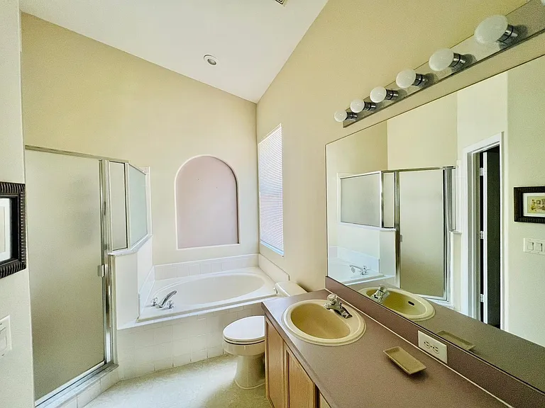 2565 Bear Creek Ct — Photo 12