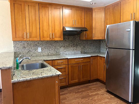 4th image of 408 Bradrick Dr