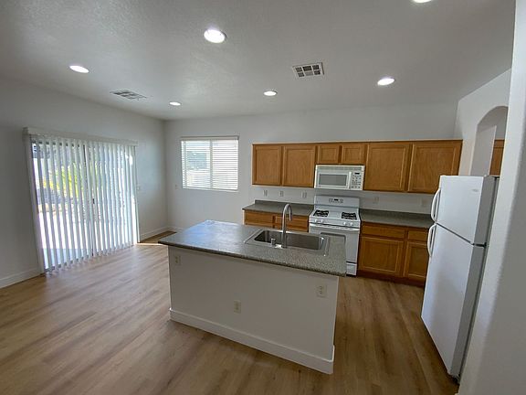 5th image of 5121 First Sun St