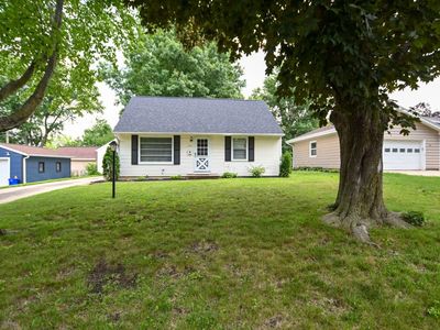 1135 Maplecrest Dr, Marion, IA, 52302
