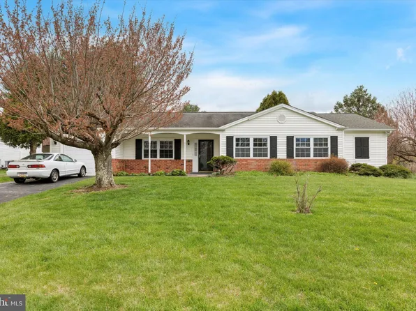 1150 Hereford Dr, Blue Bell, PA 19422