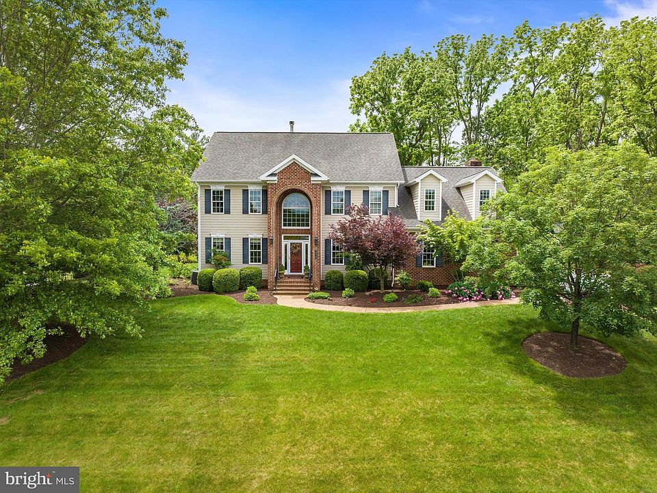 1st image of 3525 Traveler Rd