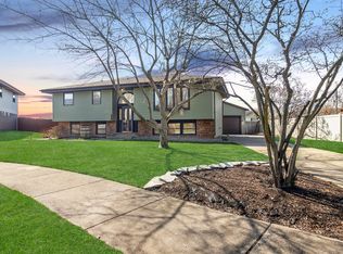 6939 W 83rd Ct, Crown Pt, IN 46307