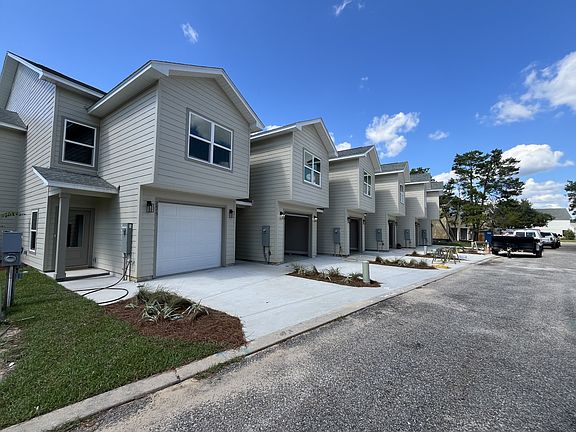 2nd image of 2877 Leahs Ln #1
