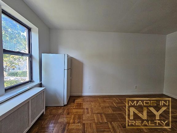 3rd image of 62-64 Saunders St #2N