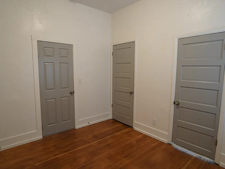 2623 Quincy Ave — Photo 11
