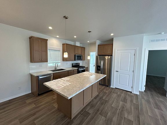 5th image of 3444 W Center St #8