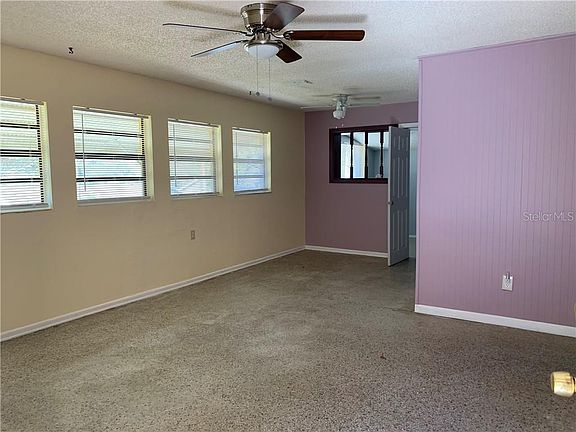 2nd image of 411 N Hart Blvd