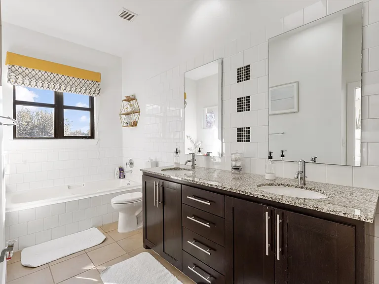 2600 Museum Way #1102 — Photo 13