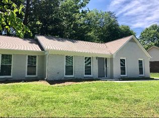 2803 Bardwell Rd, Greensboro, NC 27410