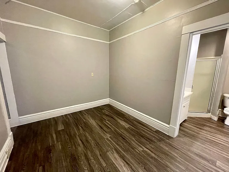 106 S Cedar St — Photo 9