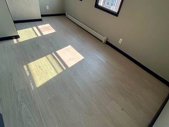 3rd image of 190 Ridge St #6