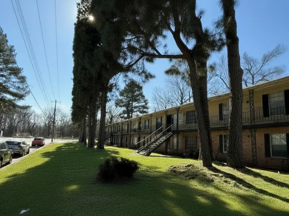 2795 Beverly Hills Rd APT 2, Memphis, TN 38128