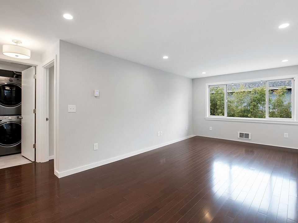 1st image of 2200 1st Ave N APT 304