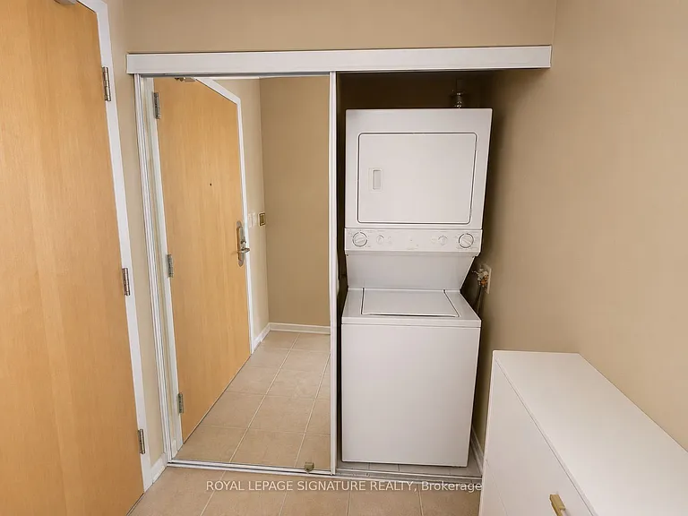 65 Bremner Blvd #1310 — Photo 12