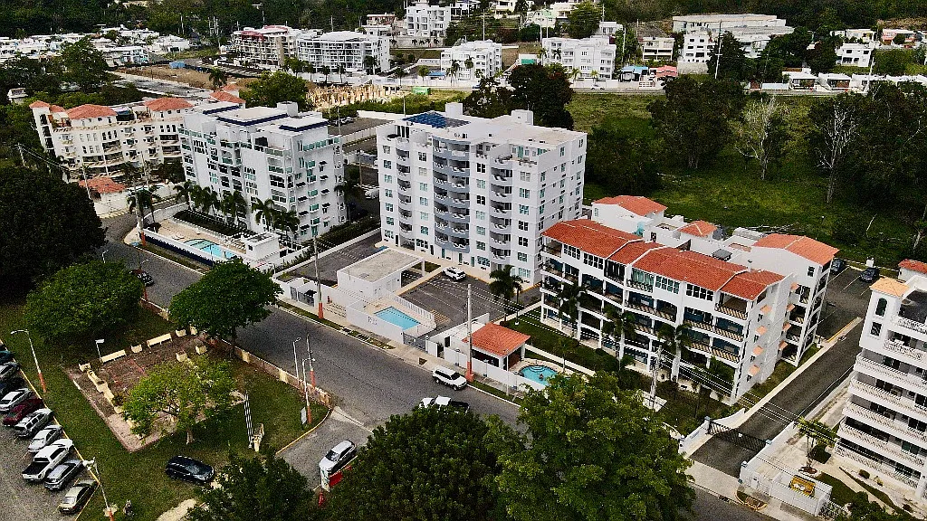 1 bed, 1.0 bath, 300 sqft, $1,200 — Photo 1