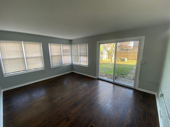 4th image of 16931 Merrill Ave