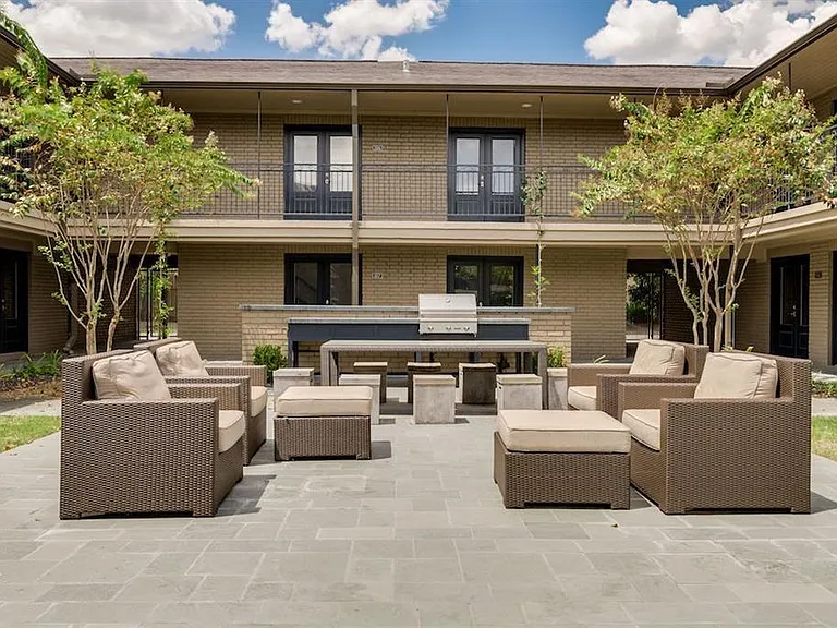 1410 Hyde Park Blvd #101 — Photo 44