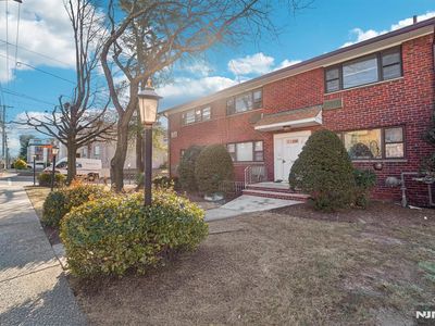 2350 5th St APT A12, Fort Lee, NJ, 07024