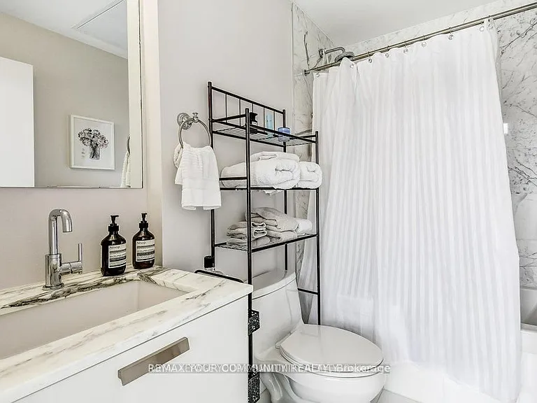 1815 Yonge St #602 — Photo 17