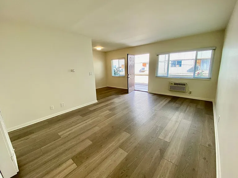 7418 Alabama Ave #4 — Photo 4