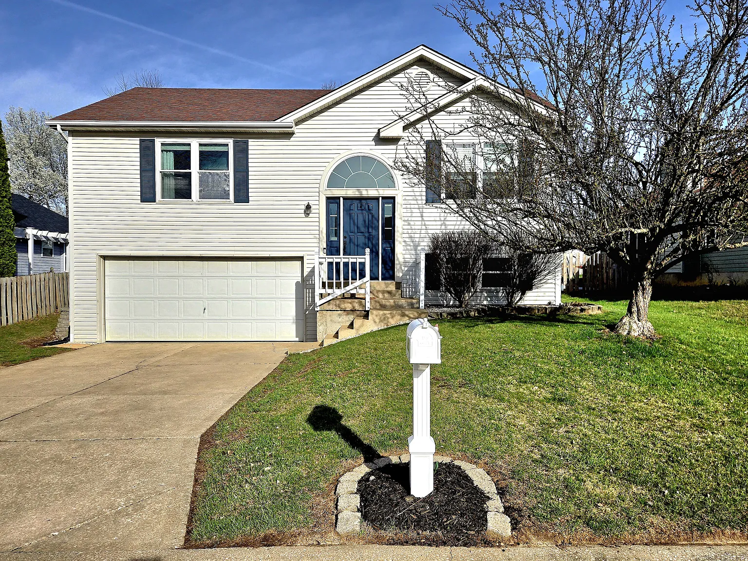 3065 Laurel Village Cir photo 1