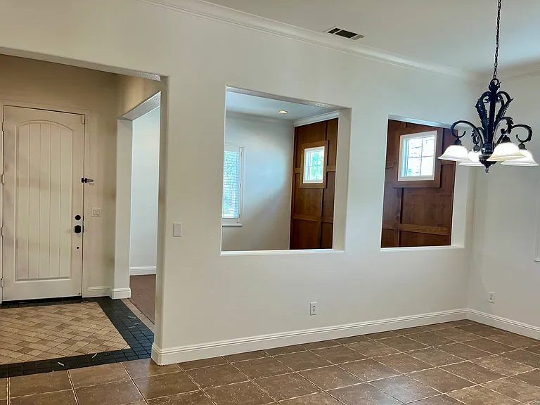 1679 Whispering Wind Dr — Photo 12
