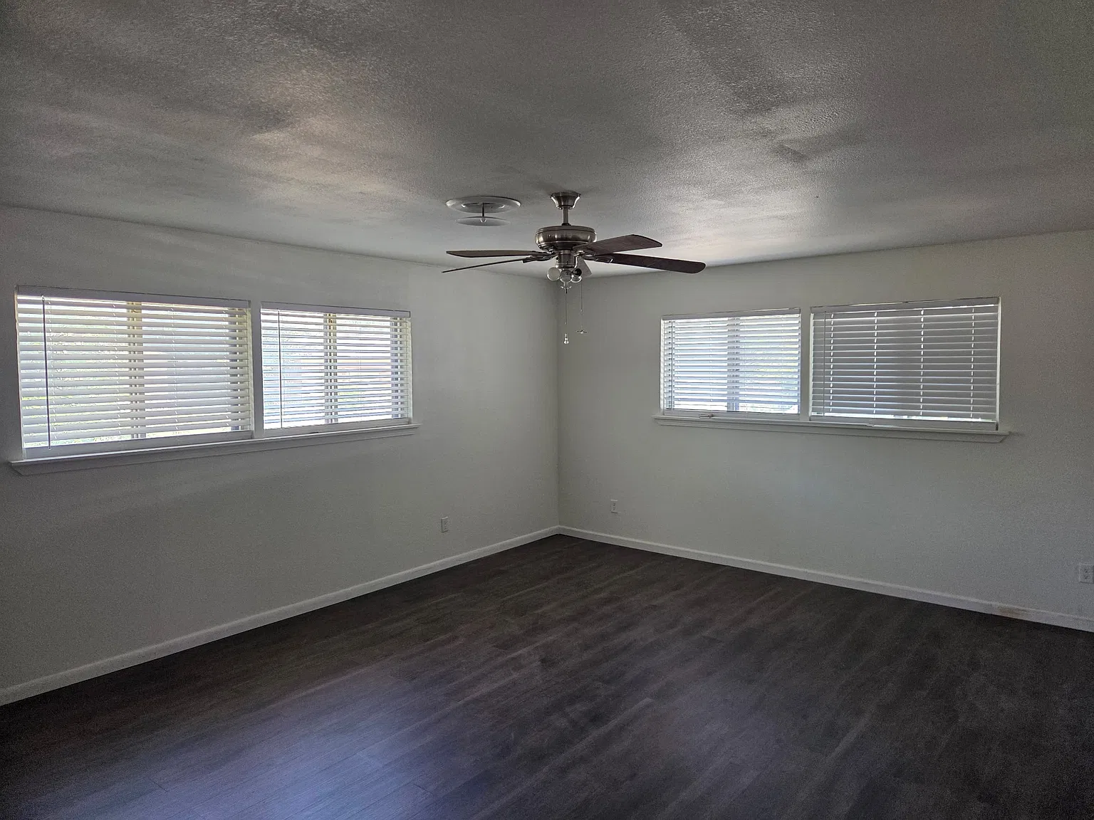 3 bed, 1.5 bath, 1492 sqft, $750 — Photo 4