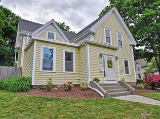 207 Peck St, Franklin, MA 02038