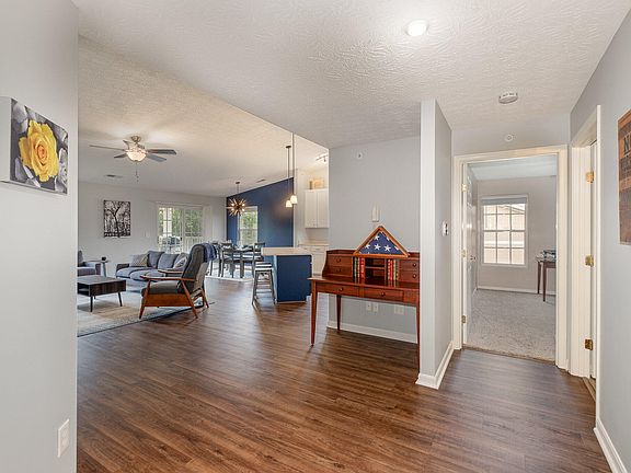 4th image of 1144 Periwinkle Dr