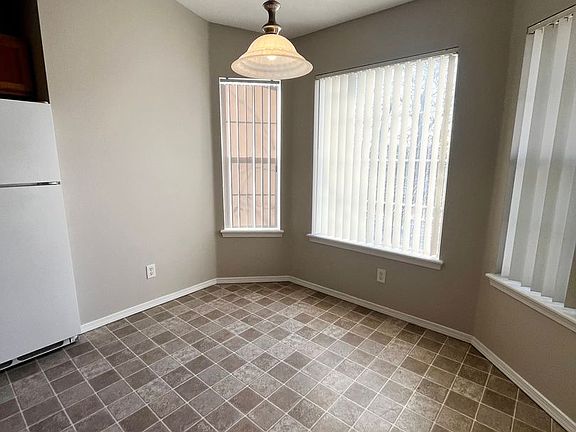 4th image of 1500 S Roosevelt St #6