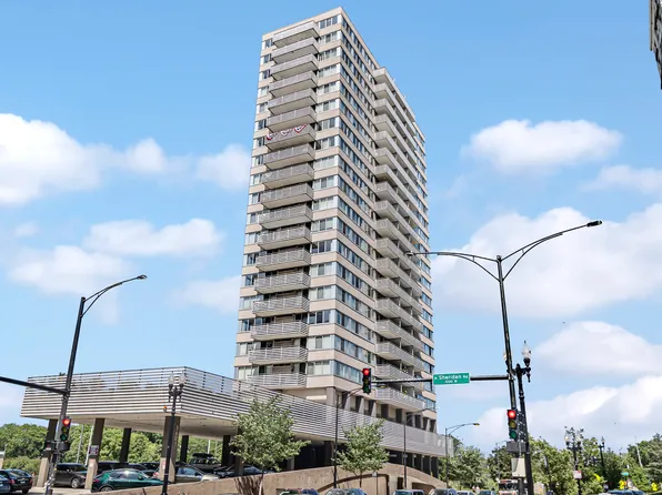 5601 N Sheridan Rd APT 9E, Chicago, IL 60660