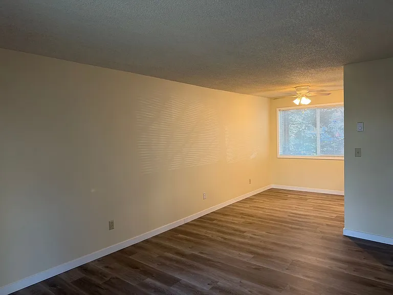 4520 SE Ina Ave — Photo 7