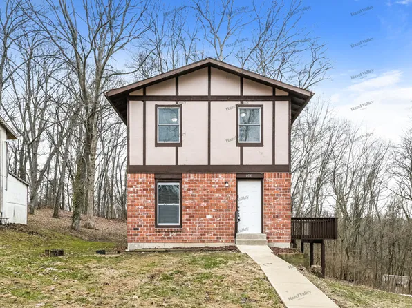 606 Alsmeyer Dr, O'Fallon, MO 63366