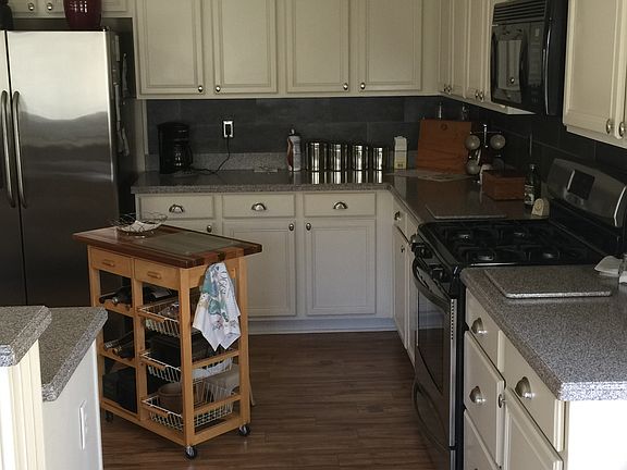 3rd image of 3235 Fairway Dr