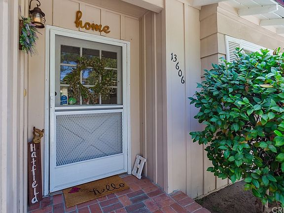 4th image of 13606 Erwin St