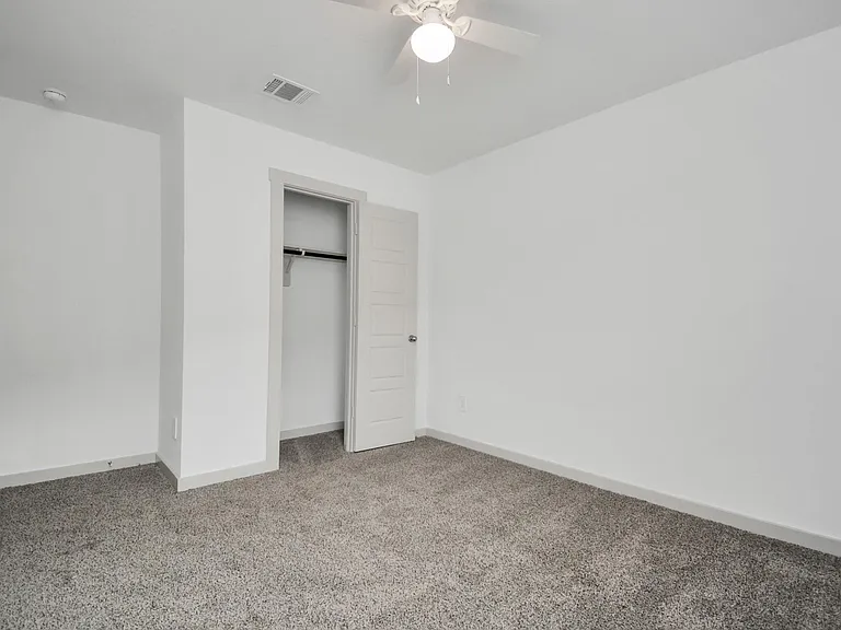 7803 Golden Rubia Ln — Photo 37