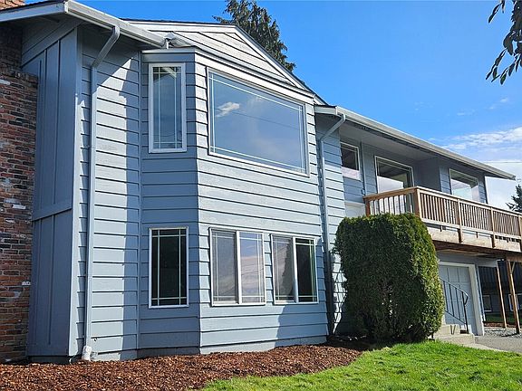 2nd image of 1135 N Heatherwood W