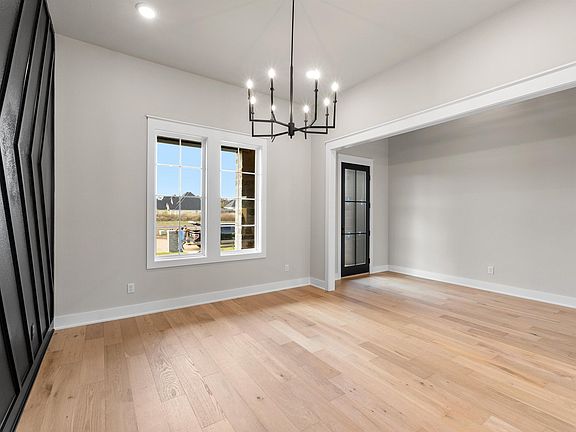 3rd image of 20241 Roebuck Dr